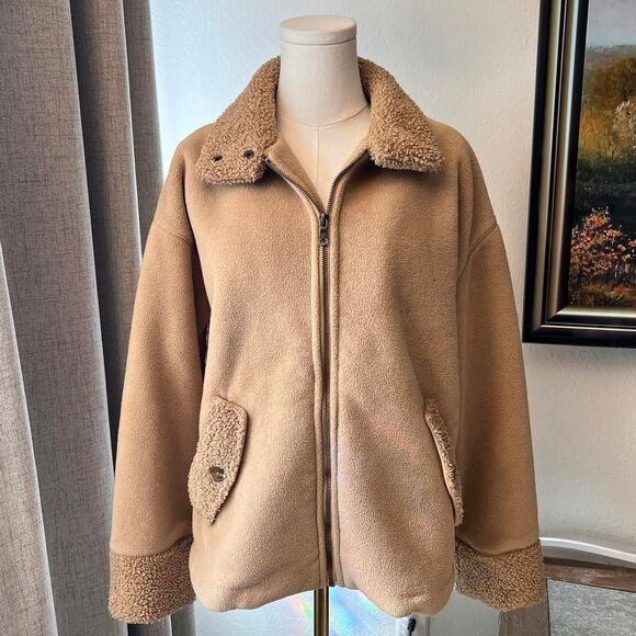 Banana Republic Sherpa-Lined Fleece Jacket – Size Medium - Picture 1 of 8
